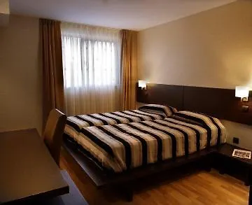 Hotel Husa Wuppertal Barreda (Torrelavega)